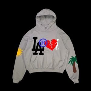 TKL(The Kid Laroi)
LAROI FAMILY HOODIE ( GREY XL)